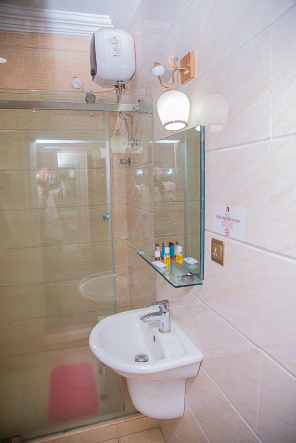 Mahogany Hotel And Suites Ibadan Dış mekan fotoğraf