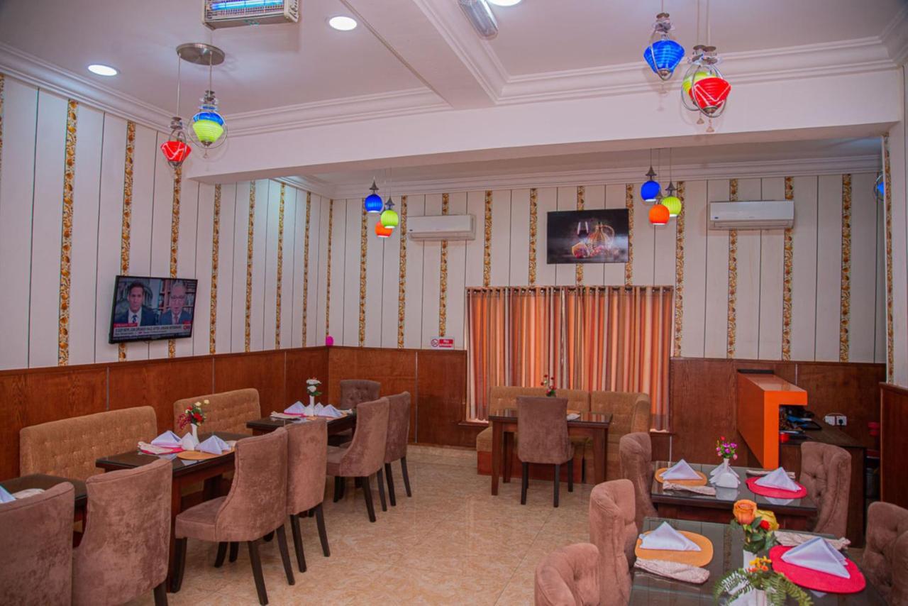 Mahogany Hotel And Suites Ibadan Dış mekan fotoğraf